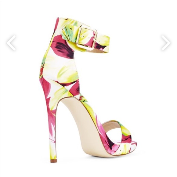 Claire Heeled Sandal with an Ankle Strap - Picture 2 of 4